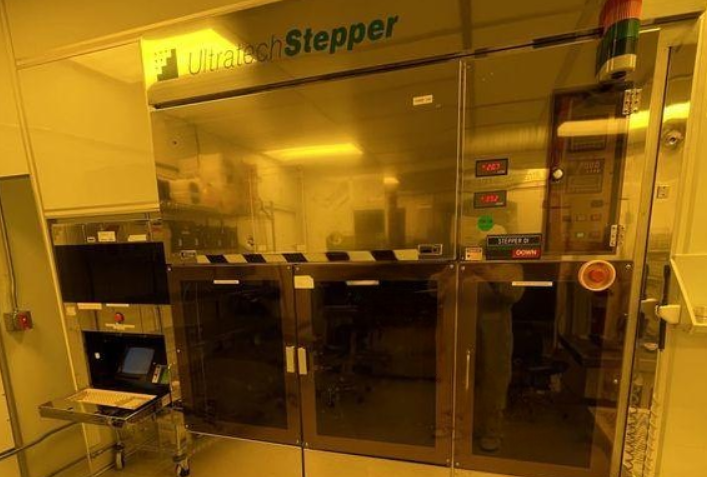 VEECO/ULTRATECH 4700 步进式半导体光刻机，半导体光刻机机架，零部件制造